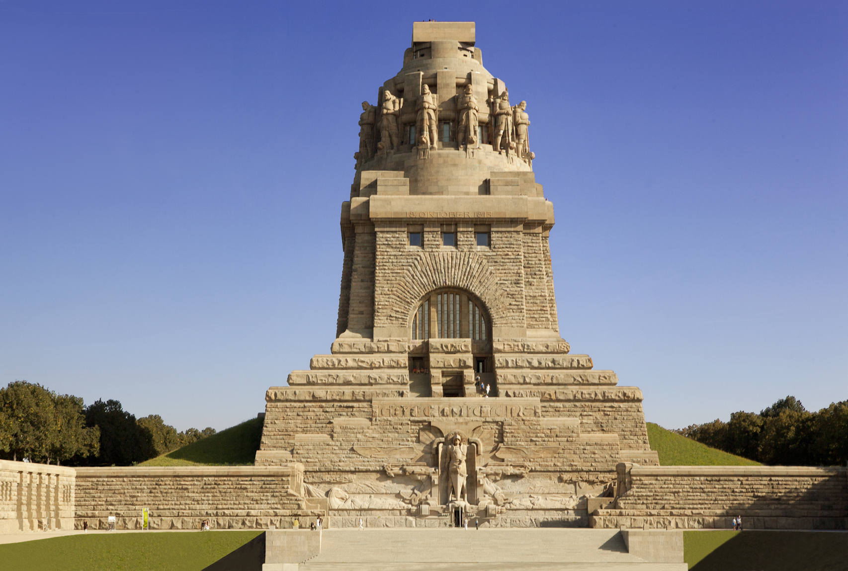 Völkerschlachtdenkmal - Sehenswürdigkeiten, Leipzig | urbanite.net