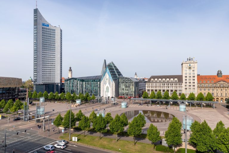 Augustusplatz-Universität-Leipzig-City-Hochhaus-Krochhochhaus-Sehenswürdigkeiten-Architektur-Kultur-Tom-Schulze-leipzig-travel.jpg